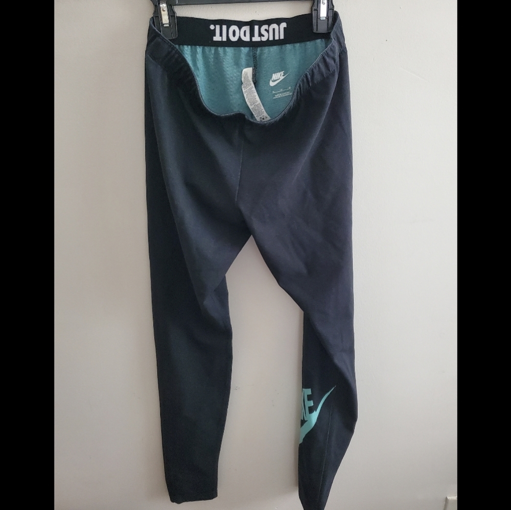 Nike leggings